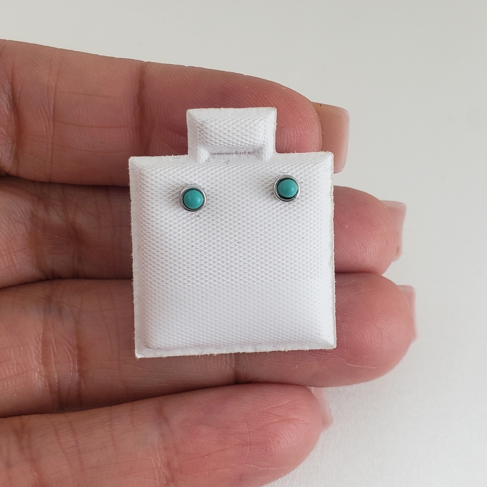 925 Sterling Silver Round Blue Turquoise Stud Earrings